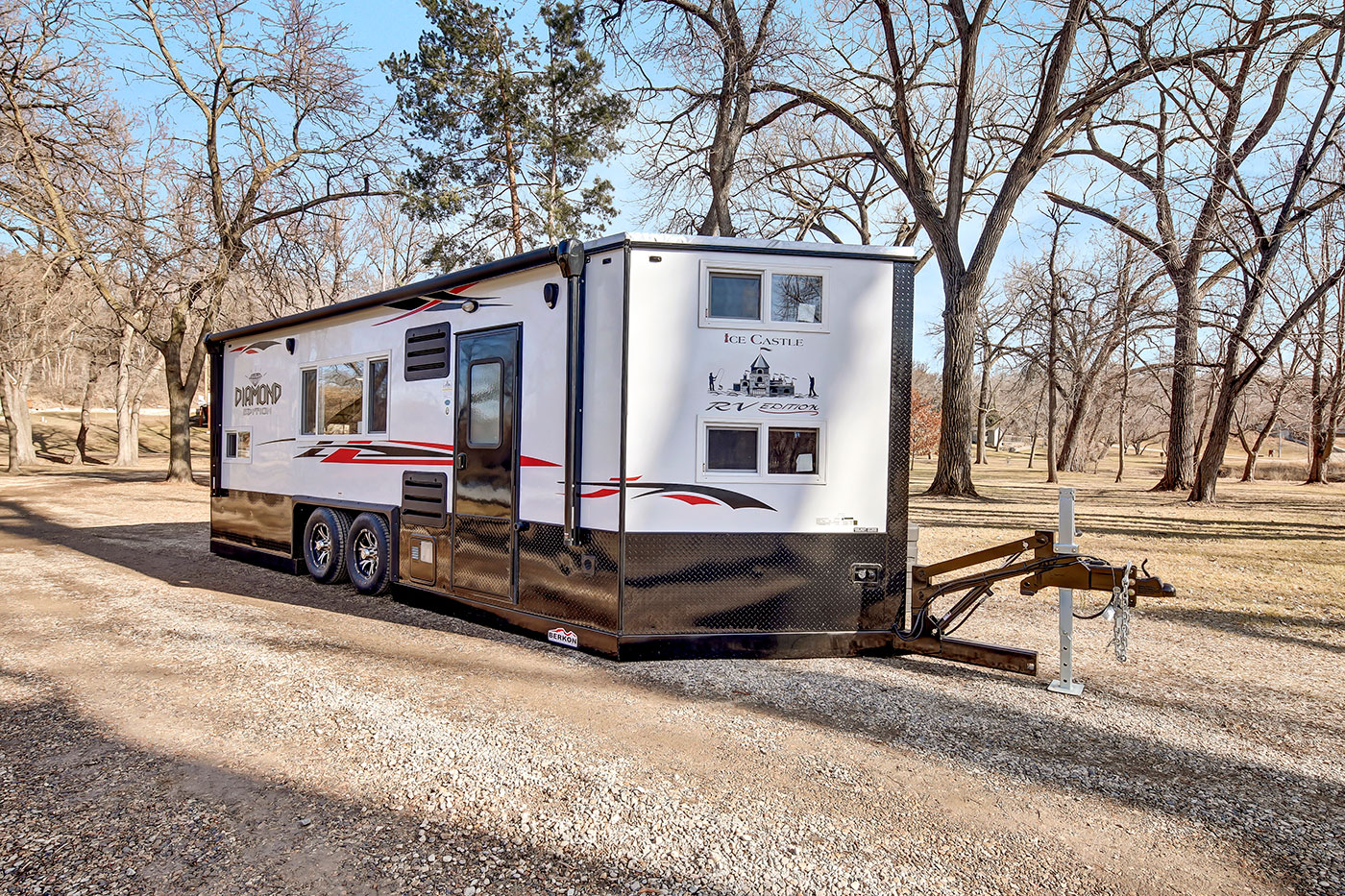 Featured image for “8 x 21V Diamond RV”